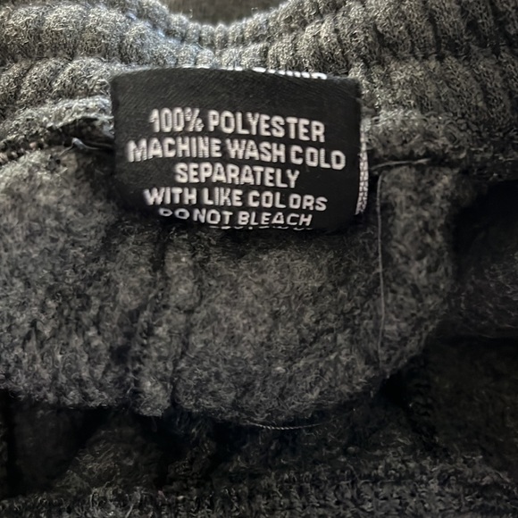 Hype boys sweatpants Size 12/14 waistband smallest 10 1/4” front side to side - Picture 7 of 8